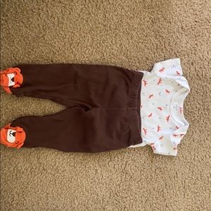 Carter’s fox set